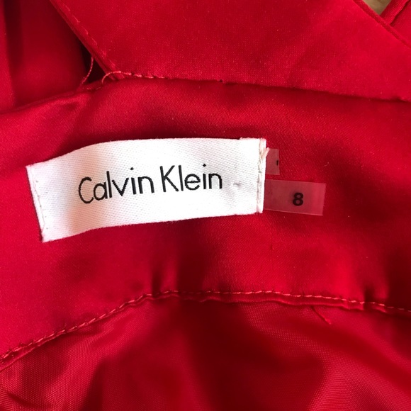 Calvin Klein Red full length formal dress. Size 8 - Picture 5 of 6